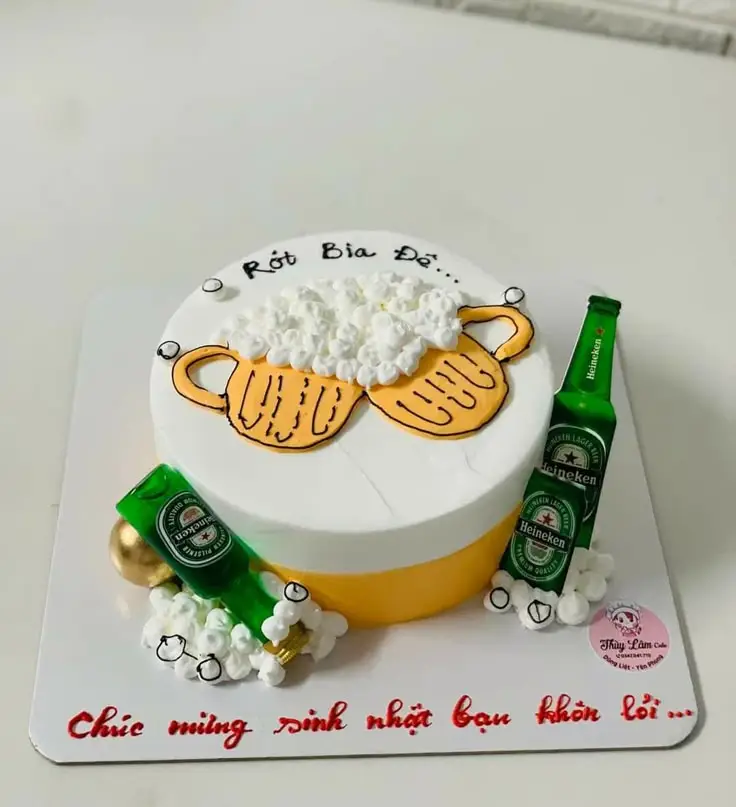 Bánh Sinh Nhật Cho Nam - Những Mẫu Thiết Kế Nam Tính 49