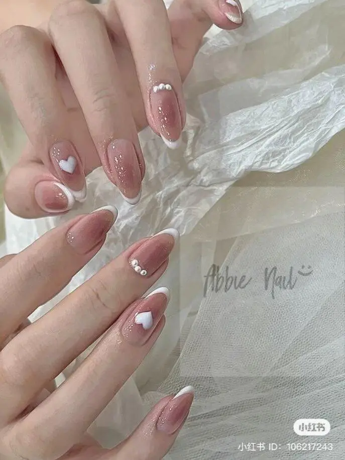 Mẫu nail vẽ hoa đơn giản - Nghệ thuật làm đẹp từ thiên nhiên 33