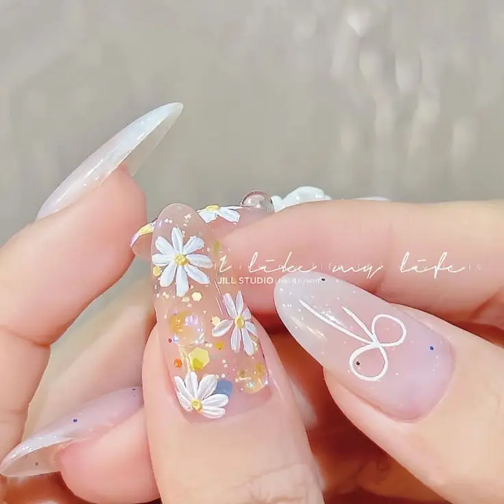 Mẫu nail vẽ hoa đơn giản - Nghệ thuật làm đẹp từ thiên nhiên 59