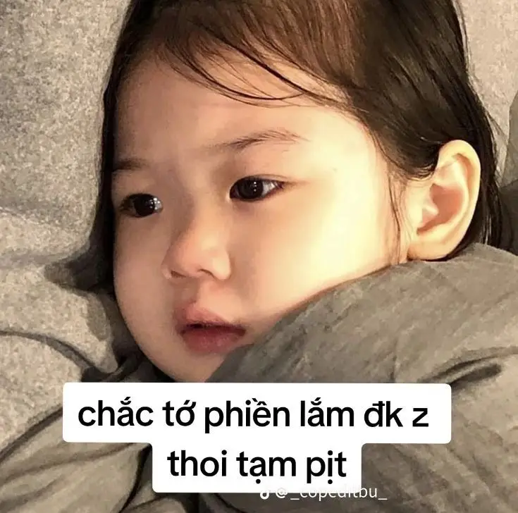 Meme Em Bé Giơ Tay: Những Hình Ảnh Ngộ Nghỉnh Đầy Vui Vẻ 11