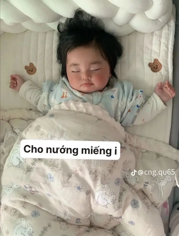 Meme Em Bé Giơ Tay: Những Hình Ảnh Ngộ Nghỉnh Đầy Vui Vẻ 52