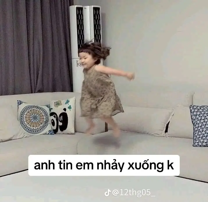 Meme Em Bé Giơ Tay: Những Hình Ảnh Ngộ Nghỉnh Đầy Vui Vẻ 64