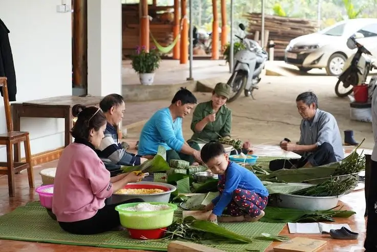 Ảnh Gói Bánh Chưng Ngày Tết - Hình Ảnh Nghệ Thuật Truyền Thống 8