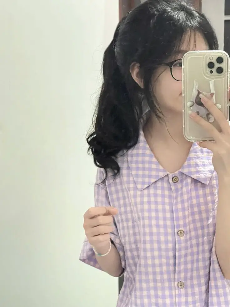 Gái Xinh Đeo Kính Cute: Bộ Sưu Tập Hấp Dẫn 9