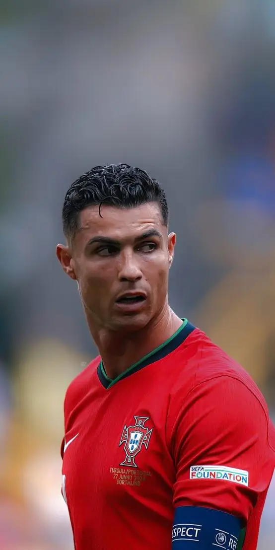 Hình nền ảnh Ronaldo đẹp 3D cho điện thoại 28