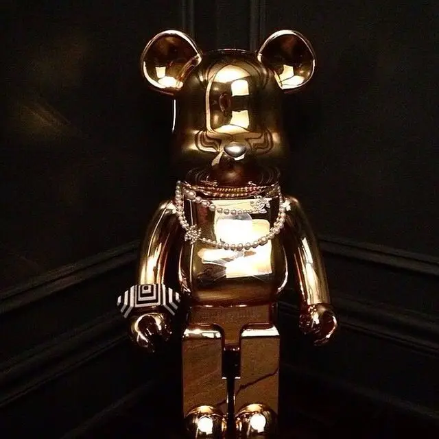 Hình nền điện thoại Bearbrick đẹp và cá tính 36